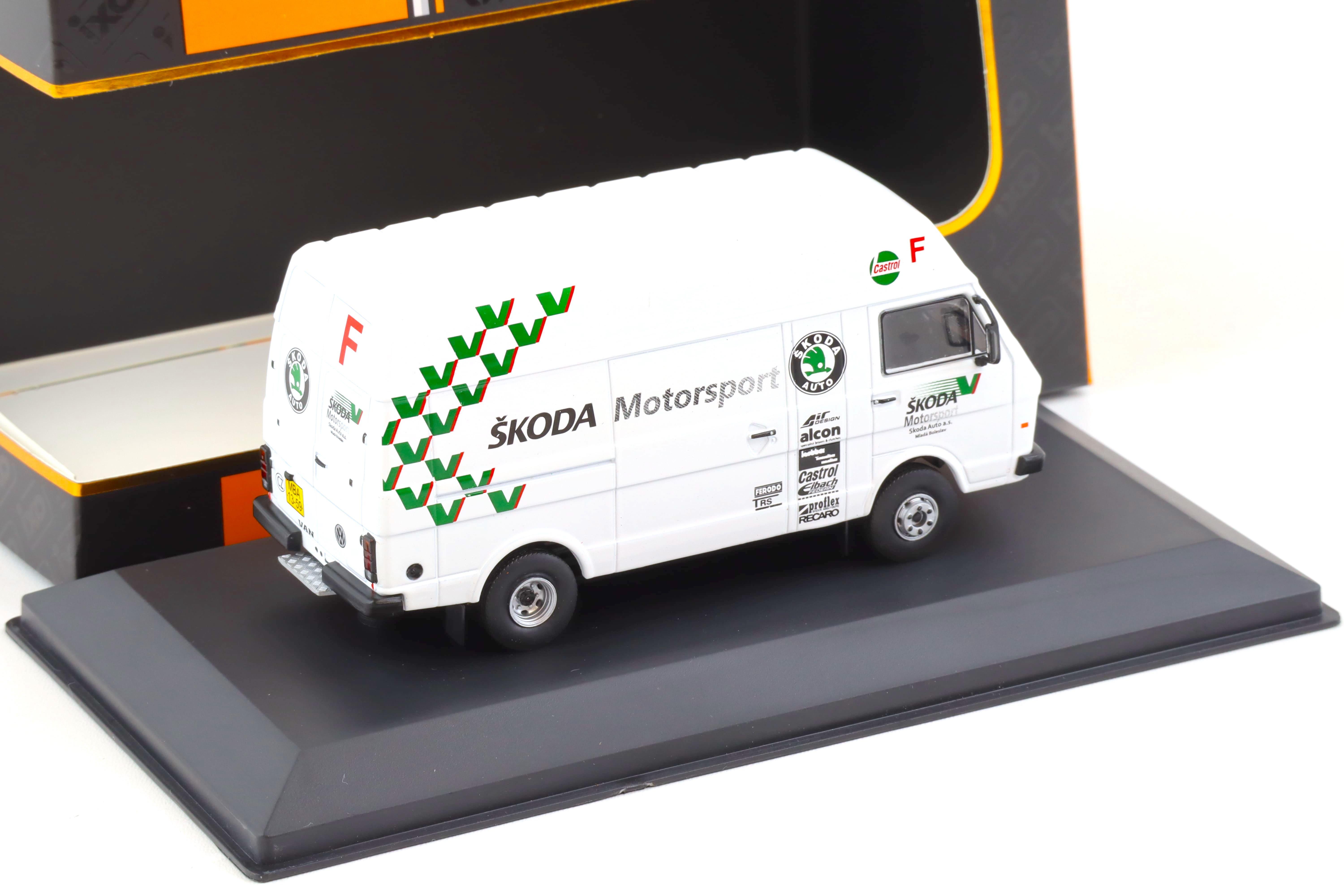 1:43 IXO VW LT45 LWB Skoda Motorsport Rally Assistance Van white