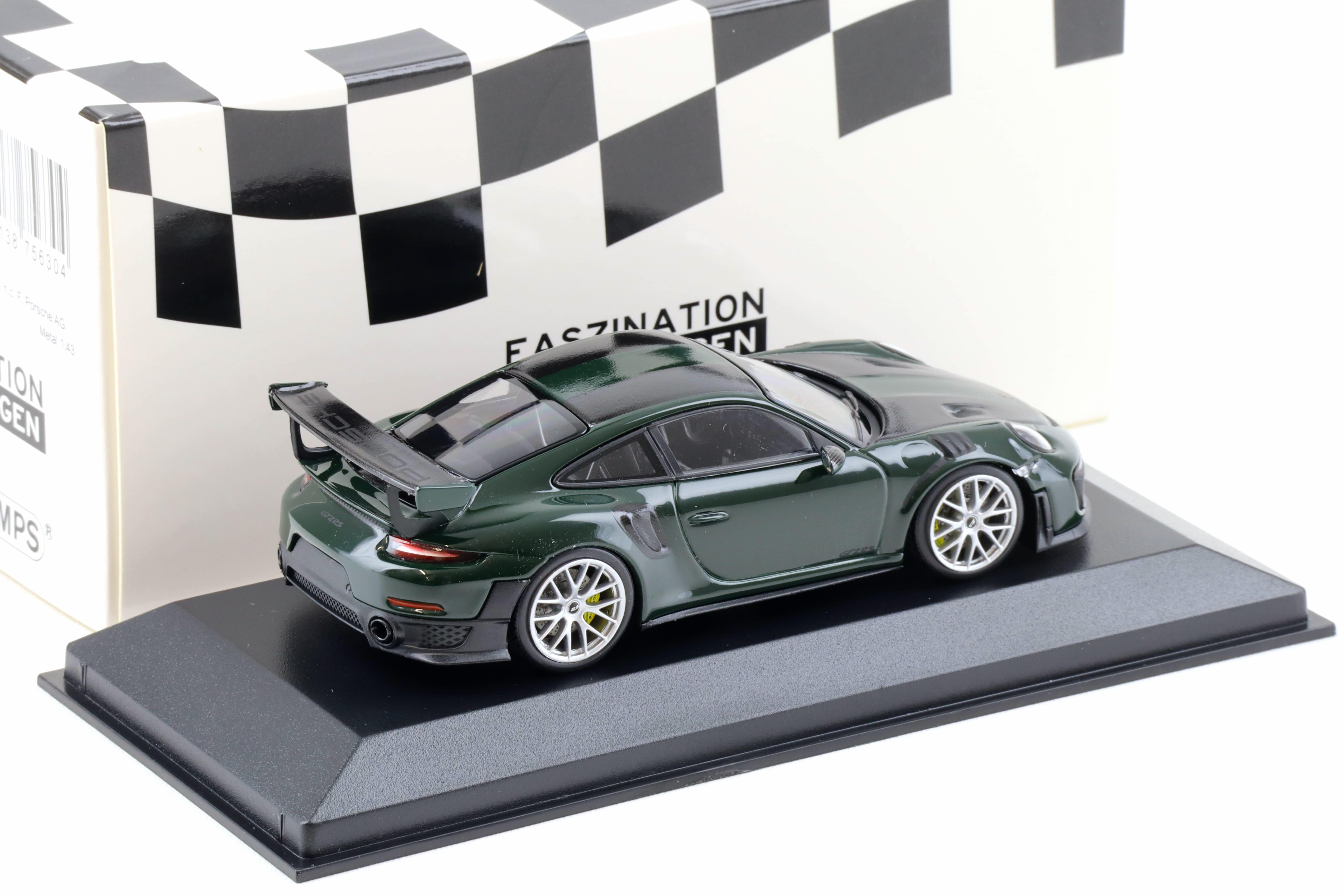 1:43 Minichamps Porsche 911 (991.II) GT2 RS British Racing green/ silver wheels