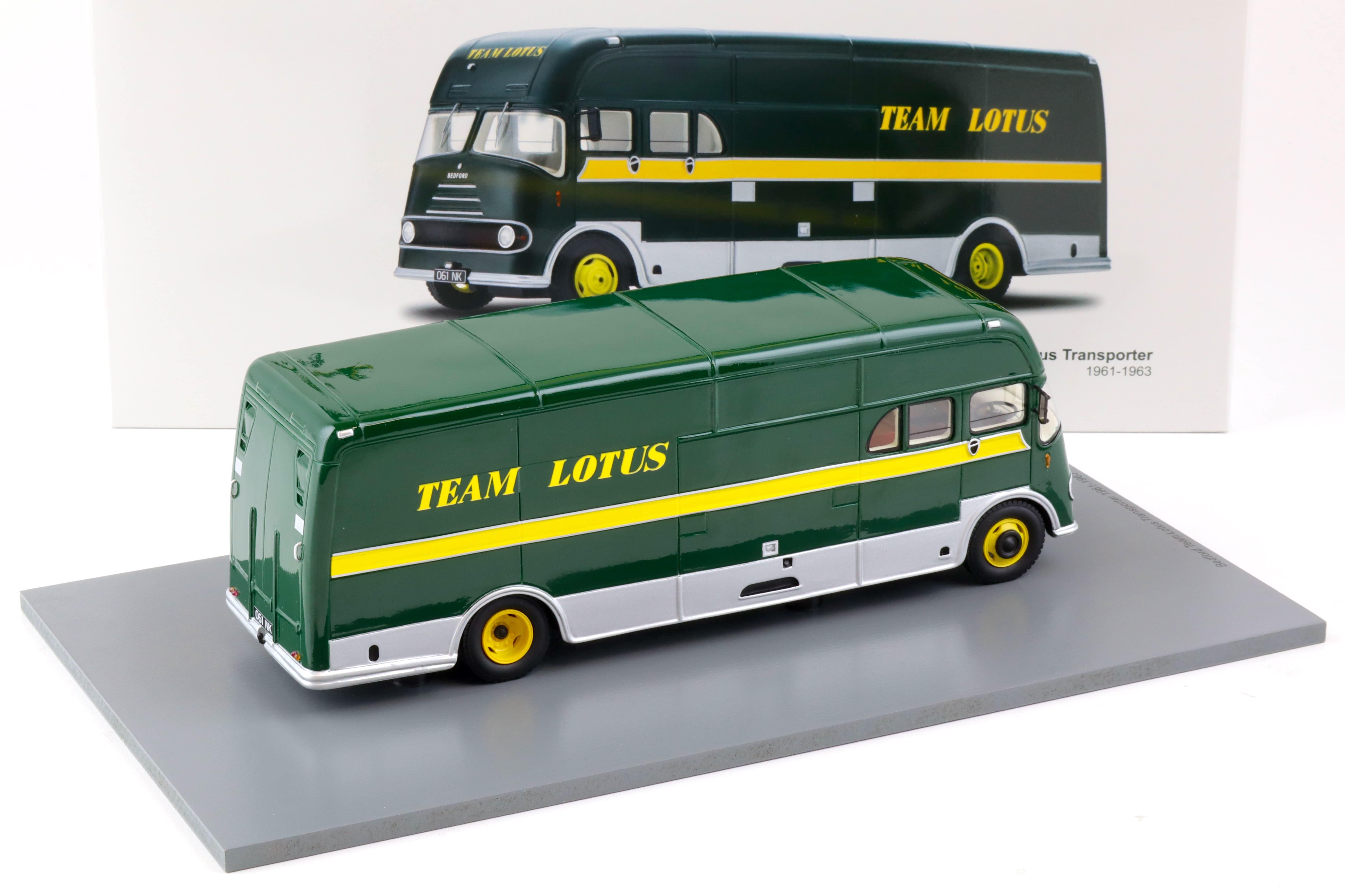 1:43 Spark Bedford Team Lotus Transporter 1961-1963 green/ yellow