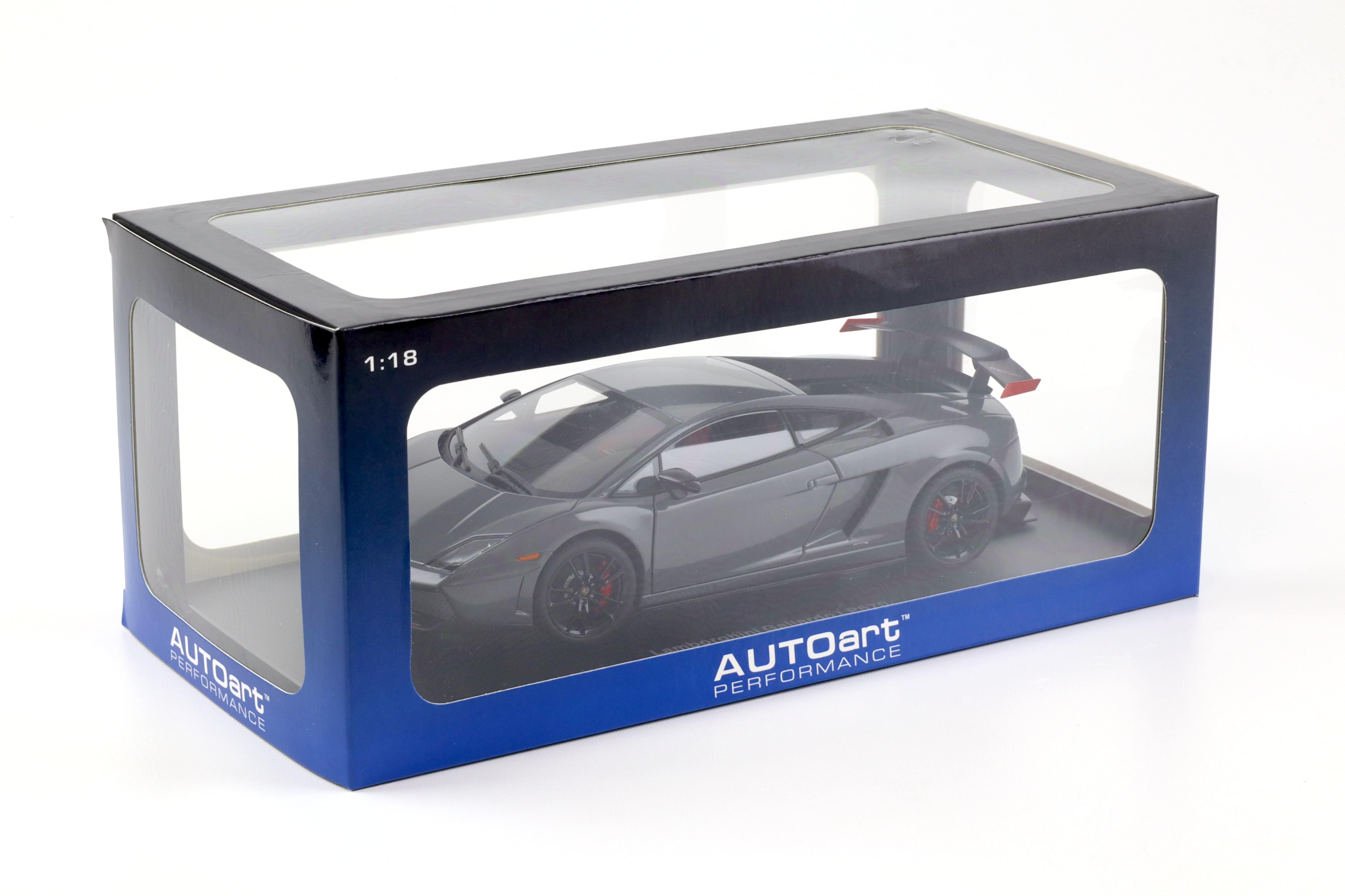 1:18 AUTOart Lamborghini Gallardo LP570 Supertrofeo Stradale Grigio Telesto/ grey 74692