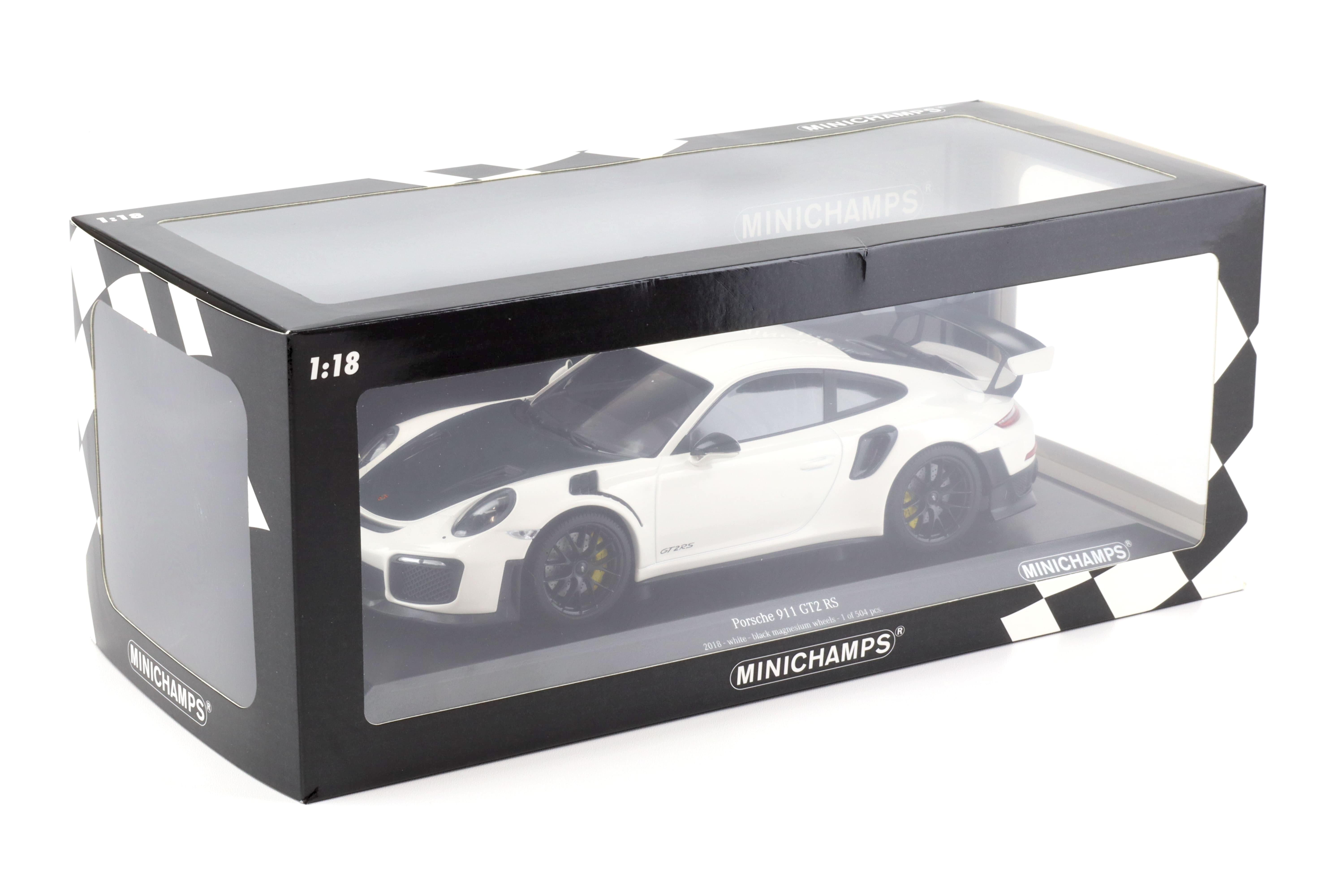 1:18 Minichamps Porsche 911 (991.2) GT2 RS white with black wheels 2018