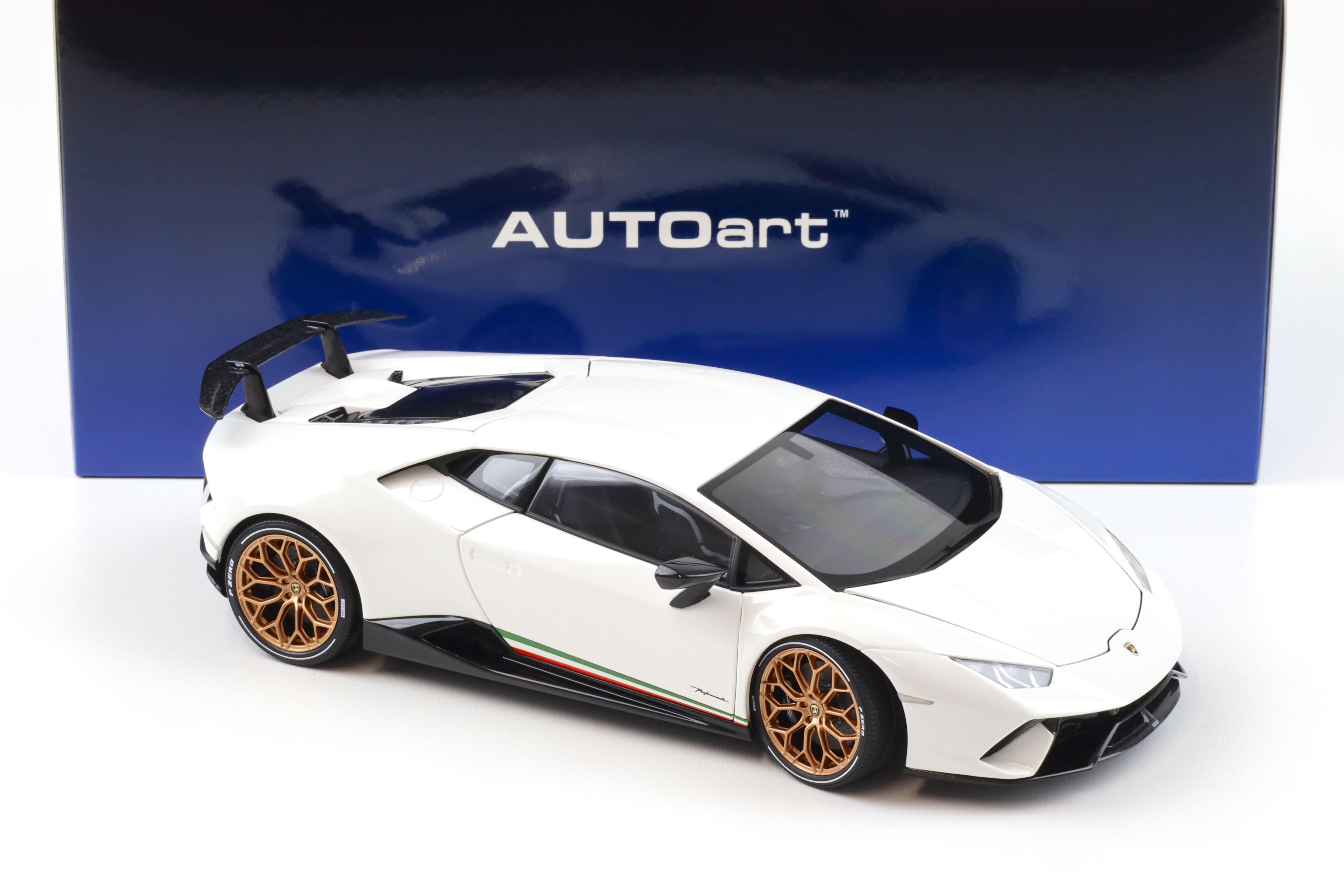 1:18 AUTOart Lamborghini Huracan Performante Bianco Monocerus/ solid white 79151