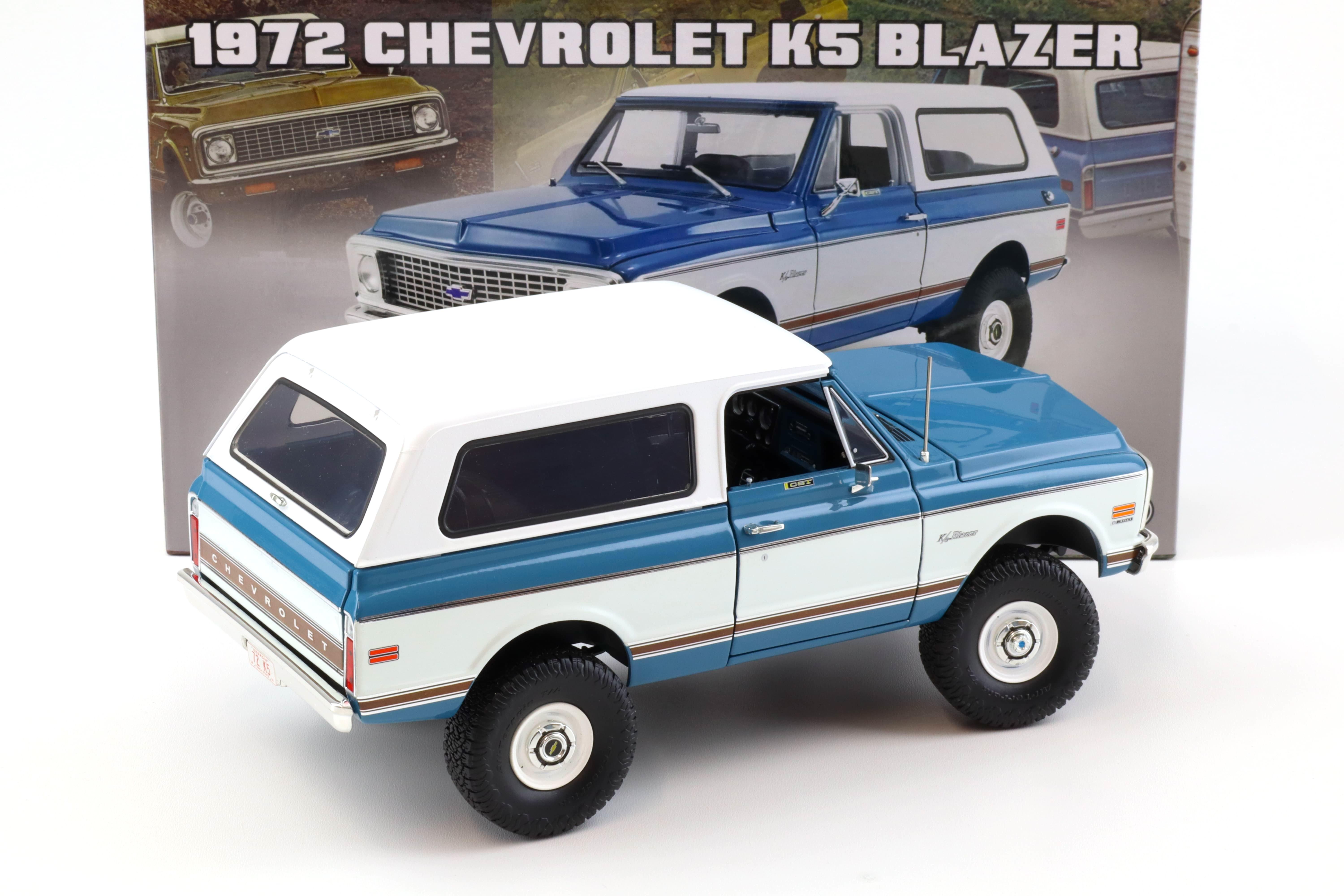 1:18 ACME 1972 Chevrolet K5 Blazer Lifted off-road Version blue/ white