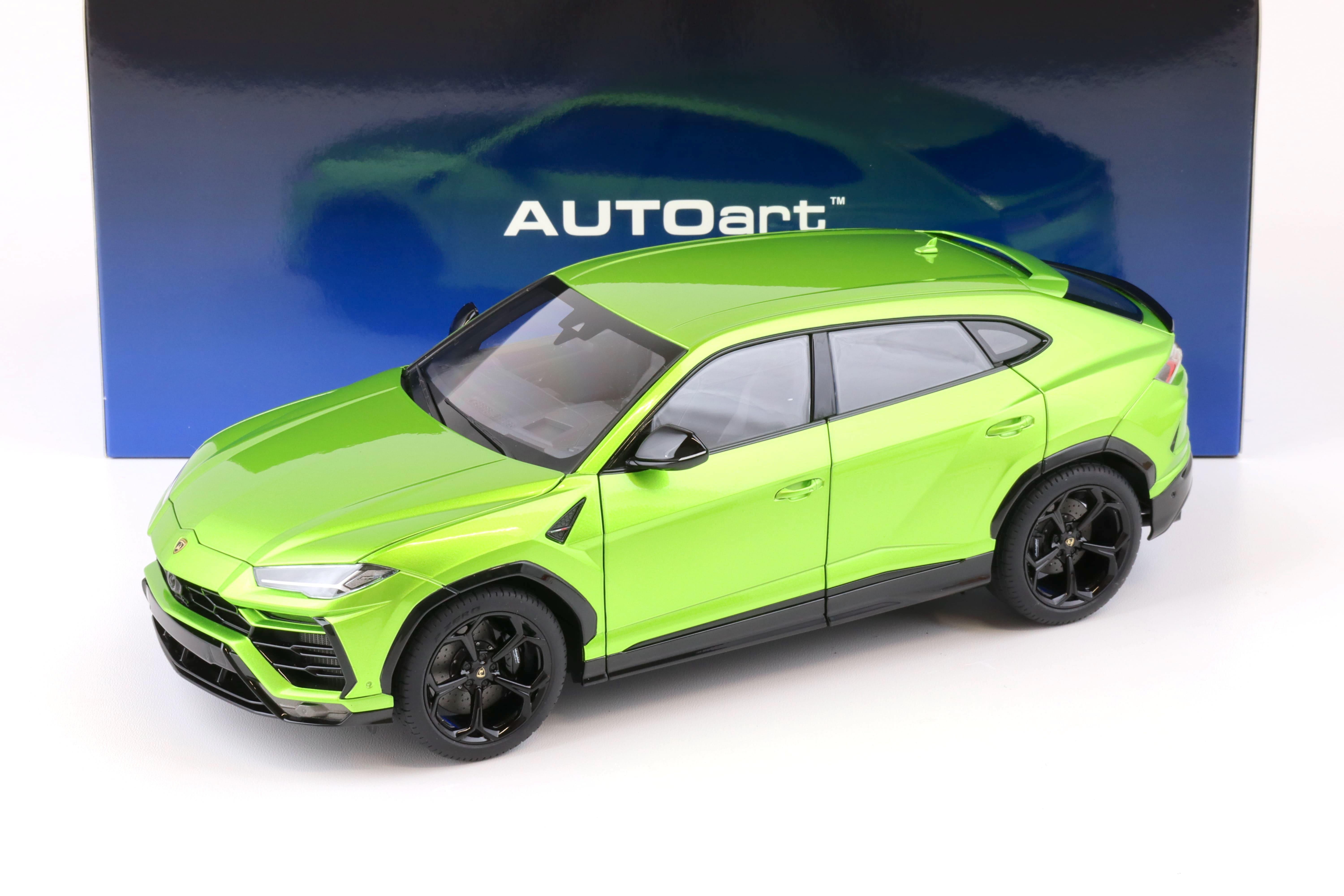 1:18 AUTOart Lamborghini Urus 2018 Verde Selvans/ pearl green 79169