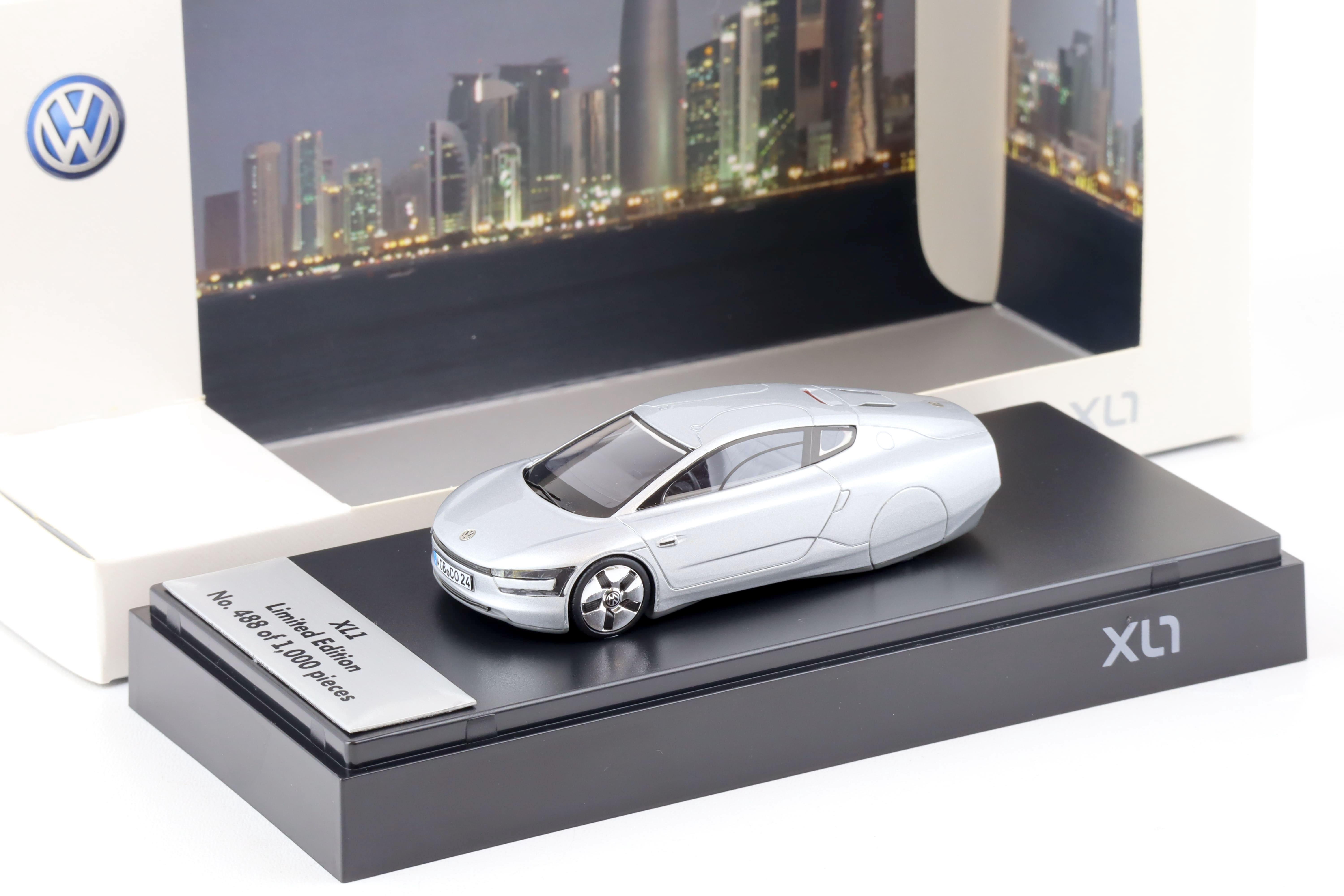 1:43 Spark VW XL1 Plug-in-Hybrid Concept Car silver DEALER VERSION
