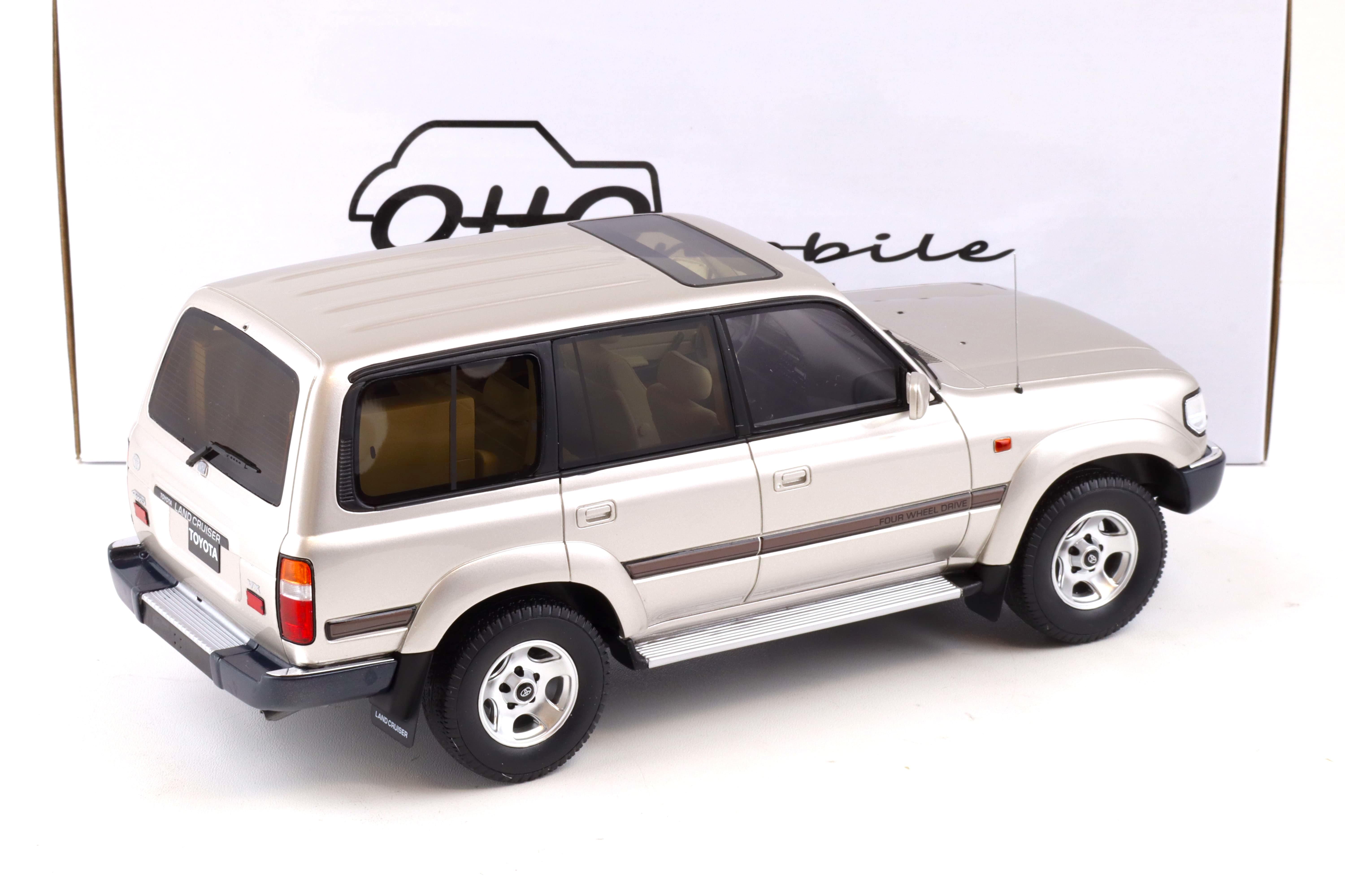 1:18 OTTO mobile OT438 Toyota Land Cruiser HDJ80 silver-beige 1992