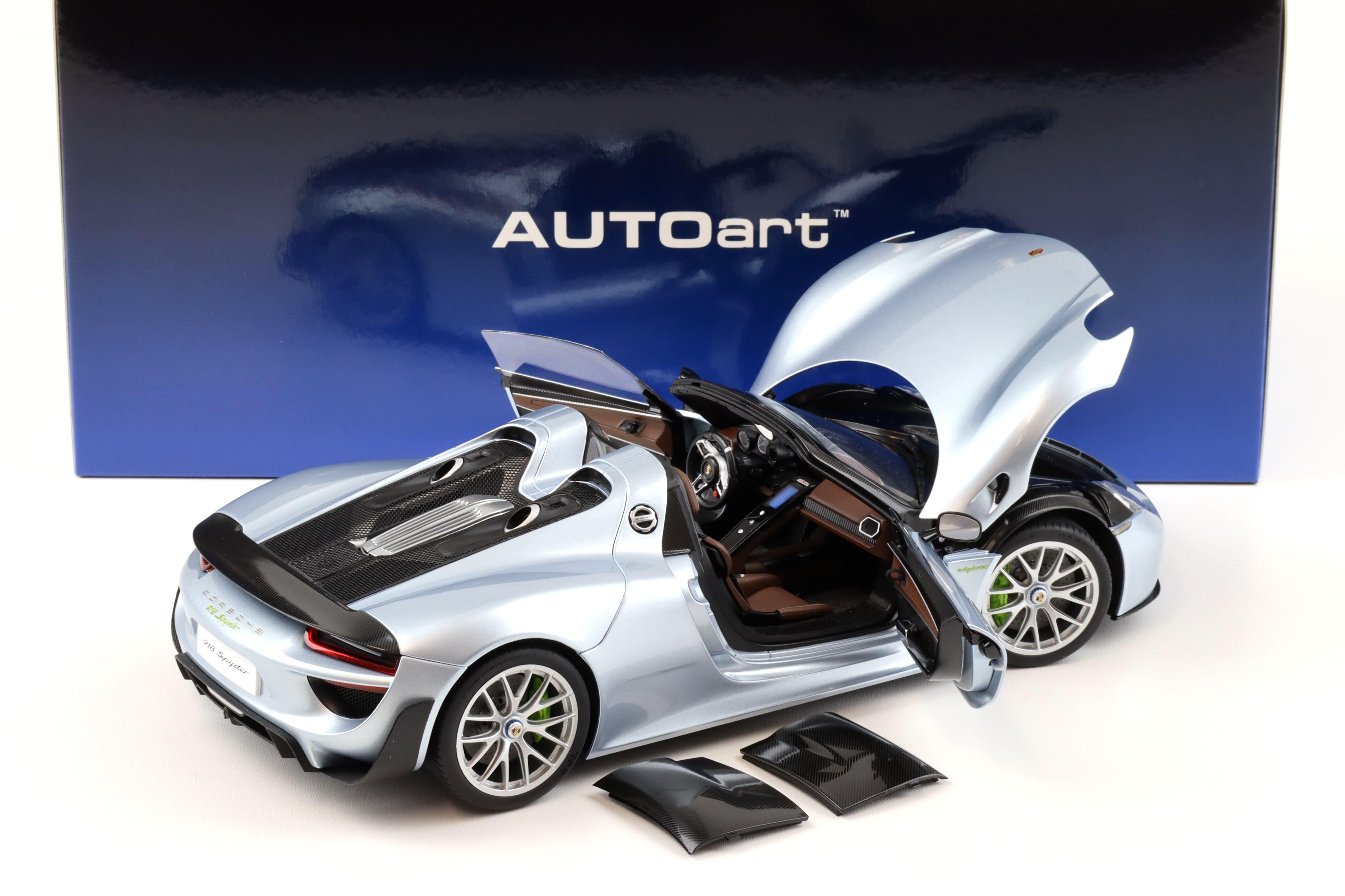 1:18 AUTOart Porsche 918 Spyder Weissach Package 2013 Liquid metal chrome blue 77923