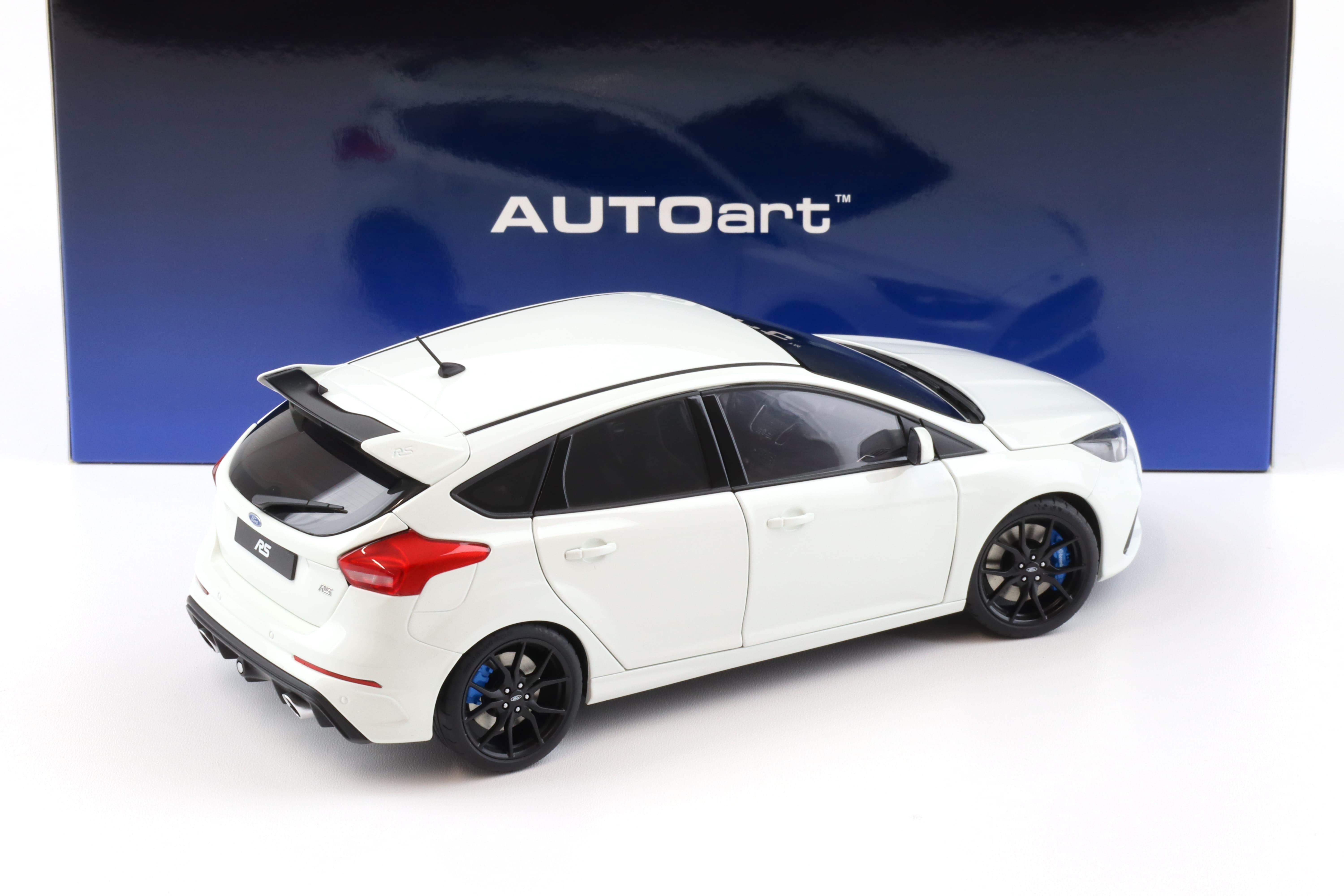 1:18 AUTOart Ford Focus RS 2016 frozen white 72951