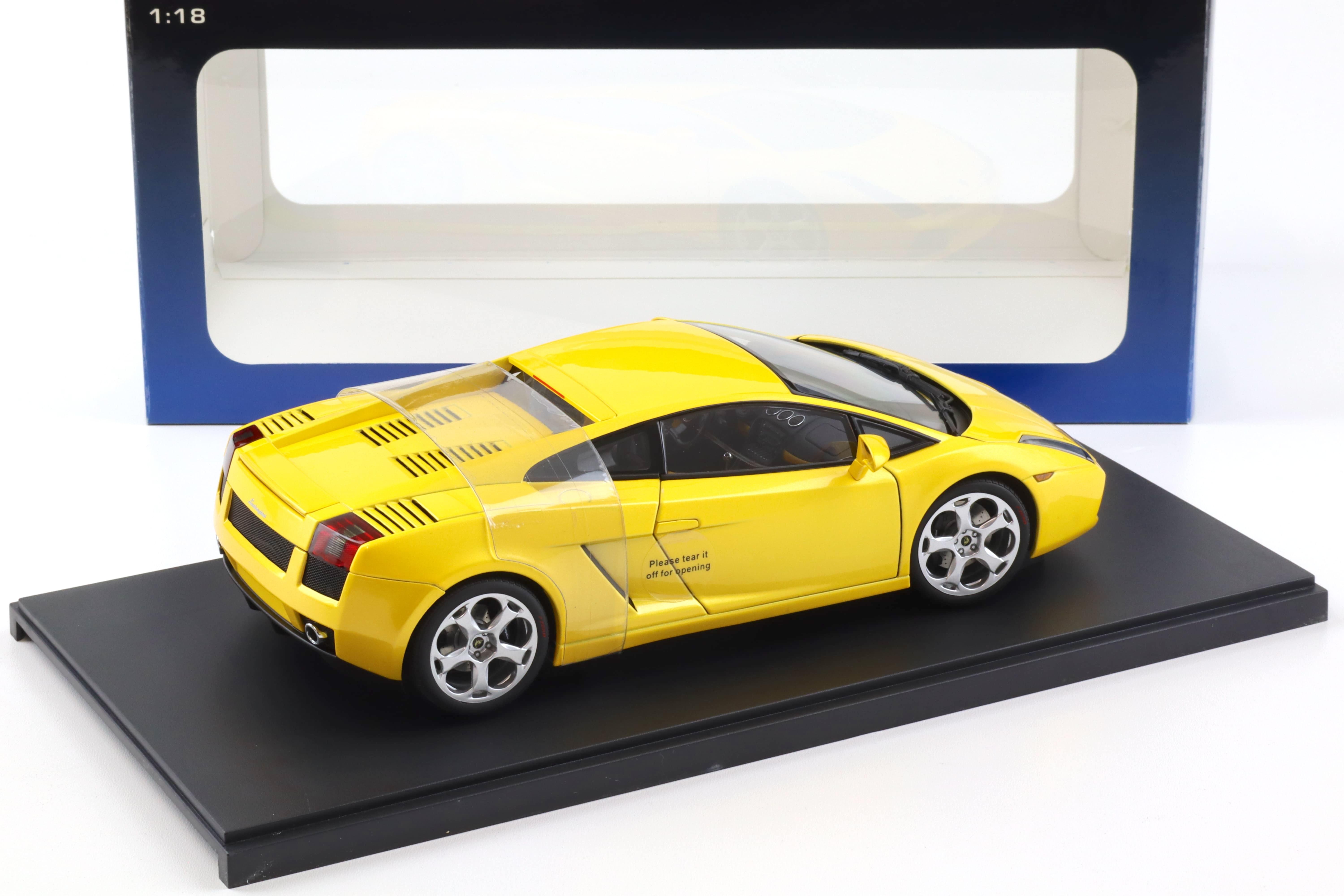 1:18 AUTOart Lamborghini Gallardo Coupe metallic yellow 74571