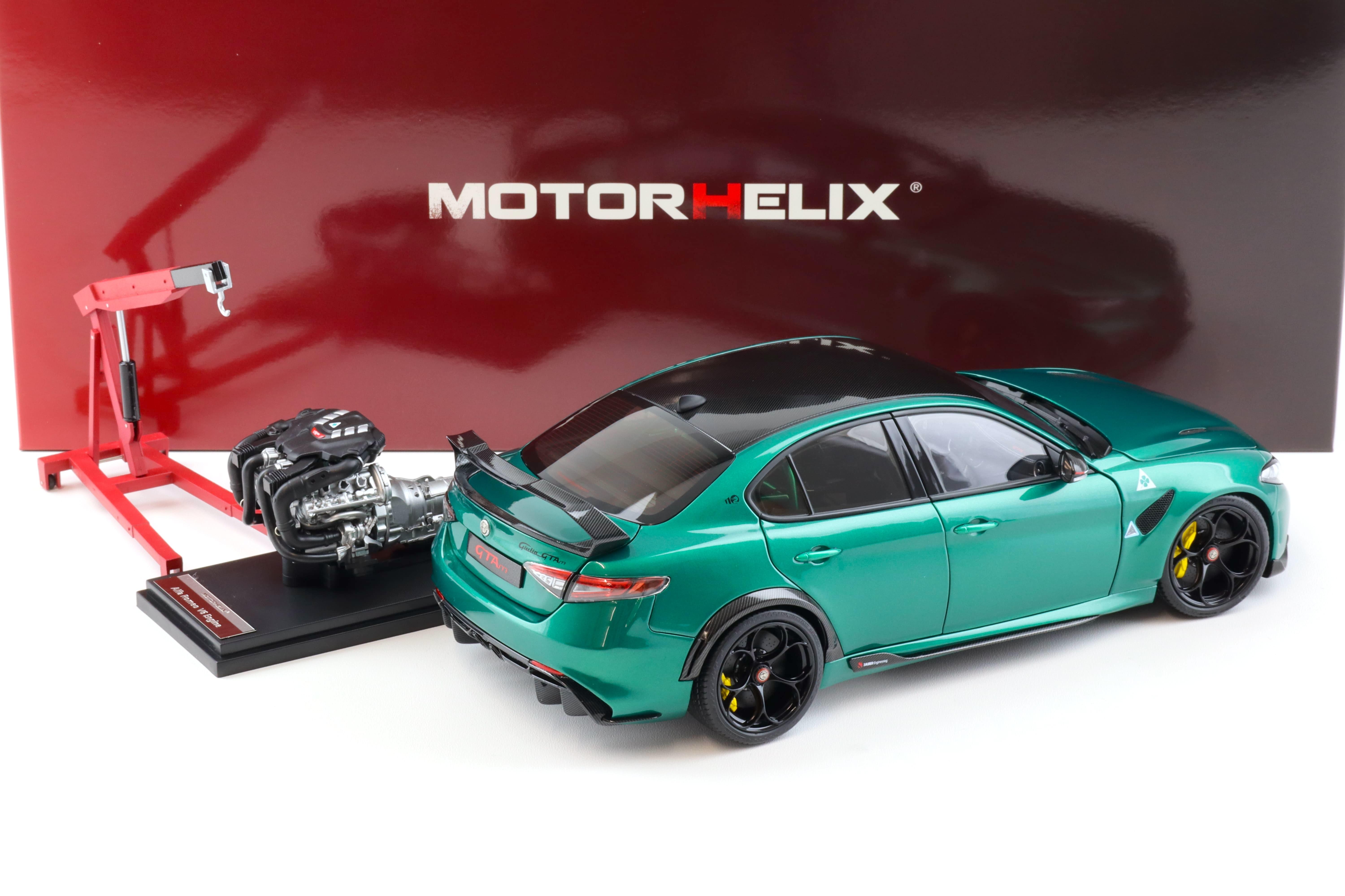 1:18 Motorhelix Alfa Romeo Giulia GTAm Montreal green + engine Die-Cast M89008