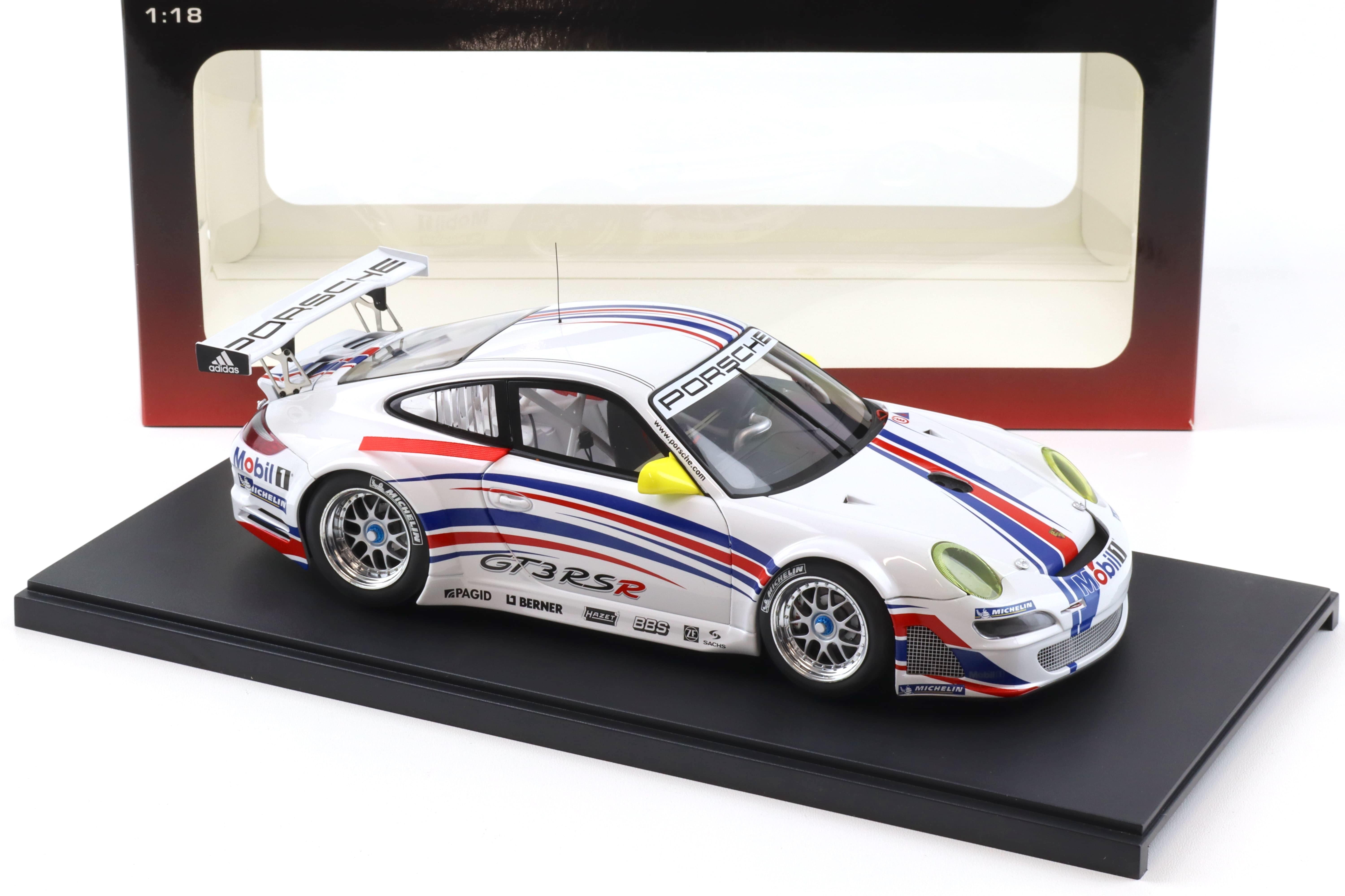 1:18 AUTOart Porsche 911 (997) GT3 RSR PRESENTATION white 80770