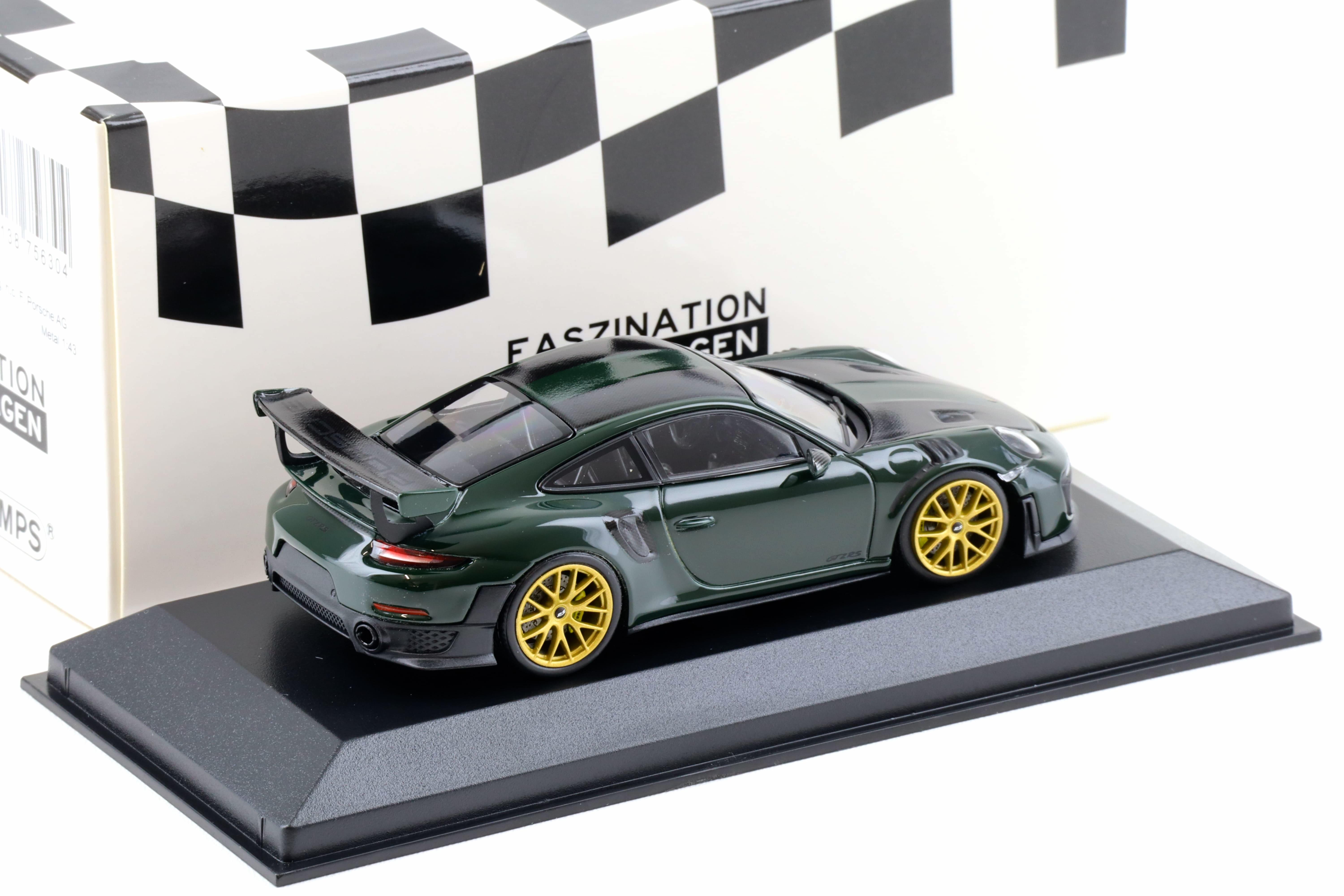 1:43 Minichamps Porsche 911 (991.II) GT2 RS British Racing green/ gold wheels