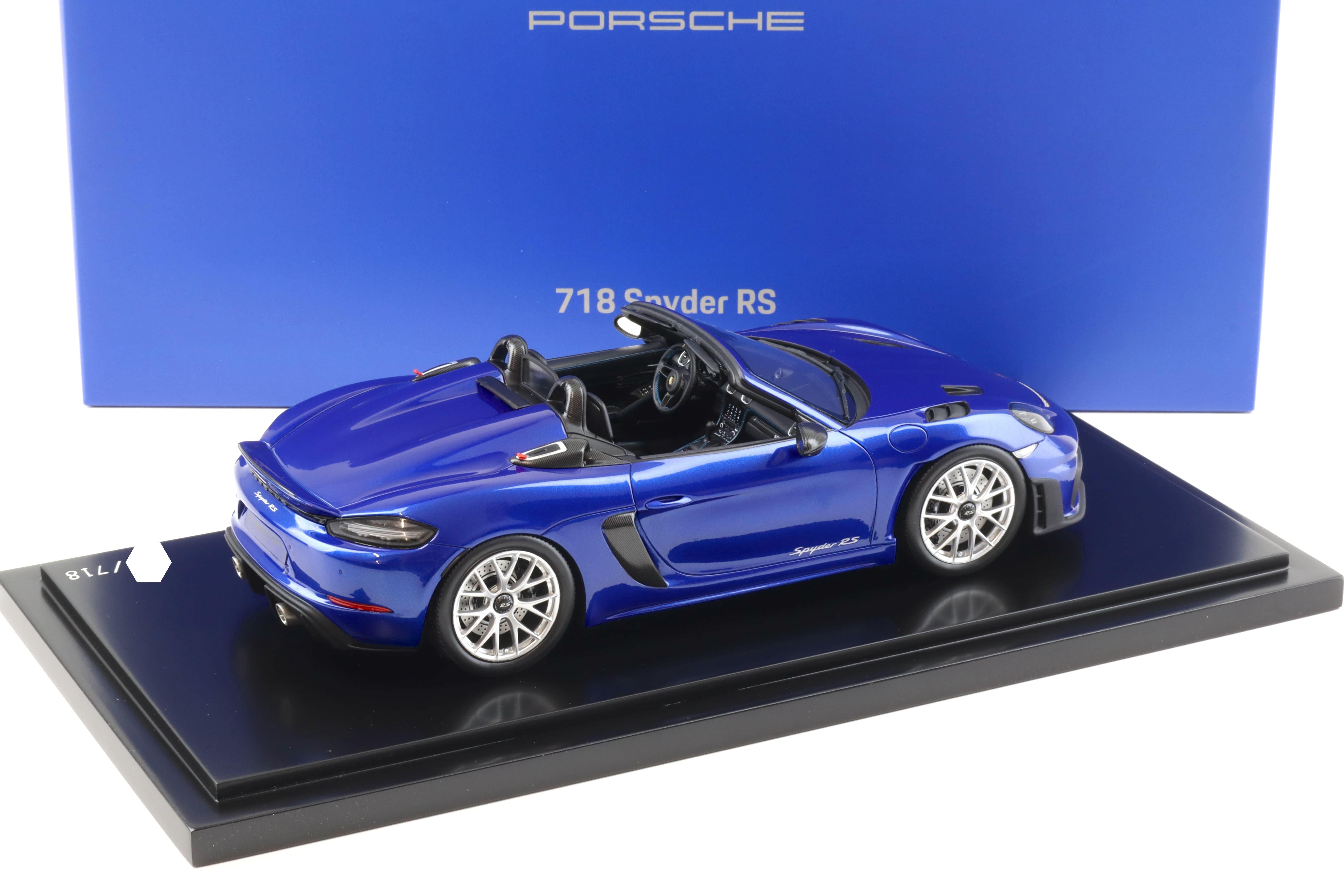 1:18 Spark Porsche 718 Spyder RS (982) San Marino blue Limited WAP DEALER