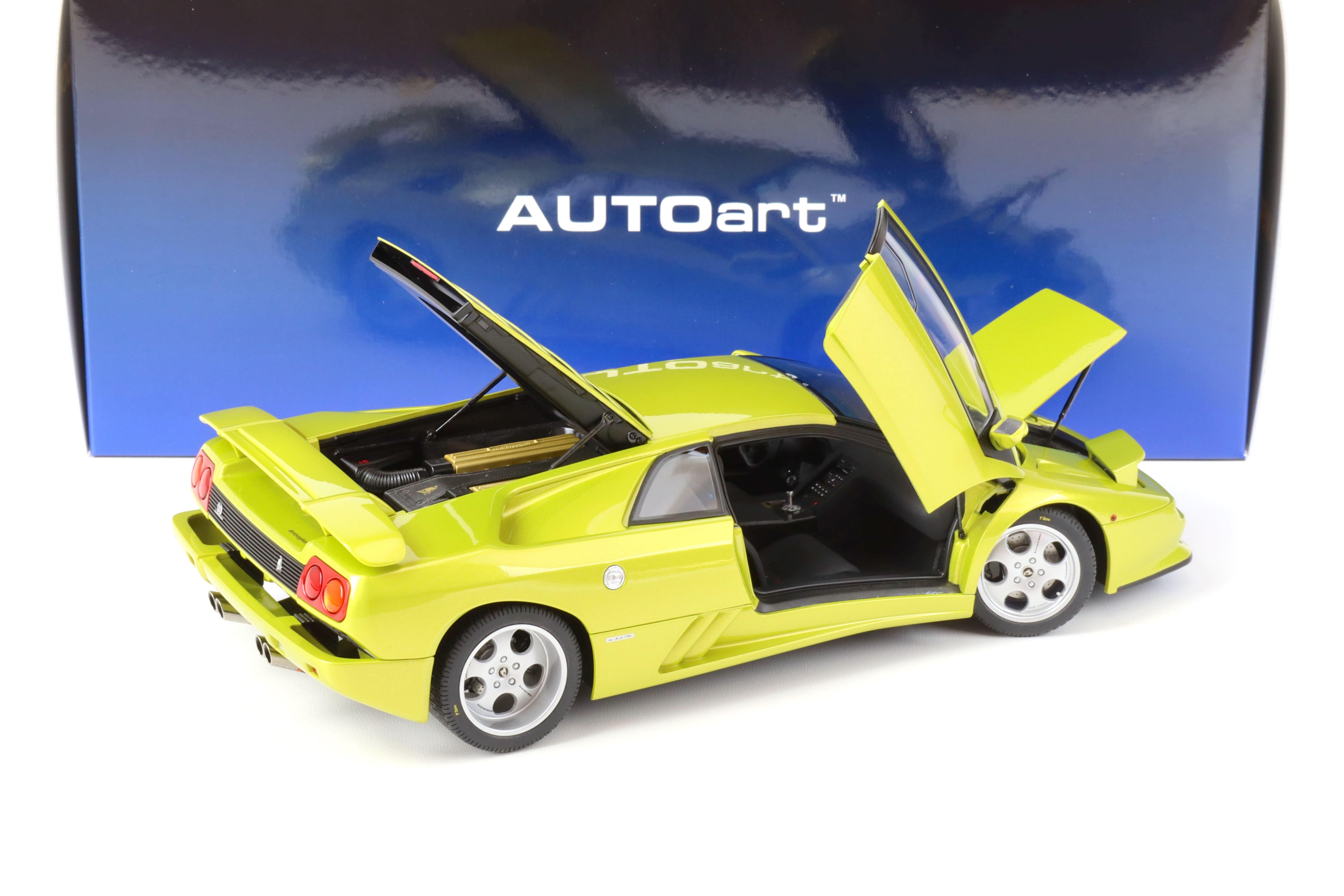 1:18 AUTOart Lamborghini Diablo SE30 - 1993 giallo spyder/ metallic yellow 79157