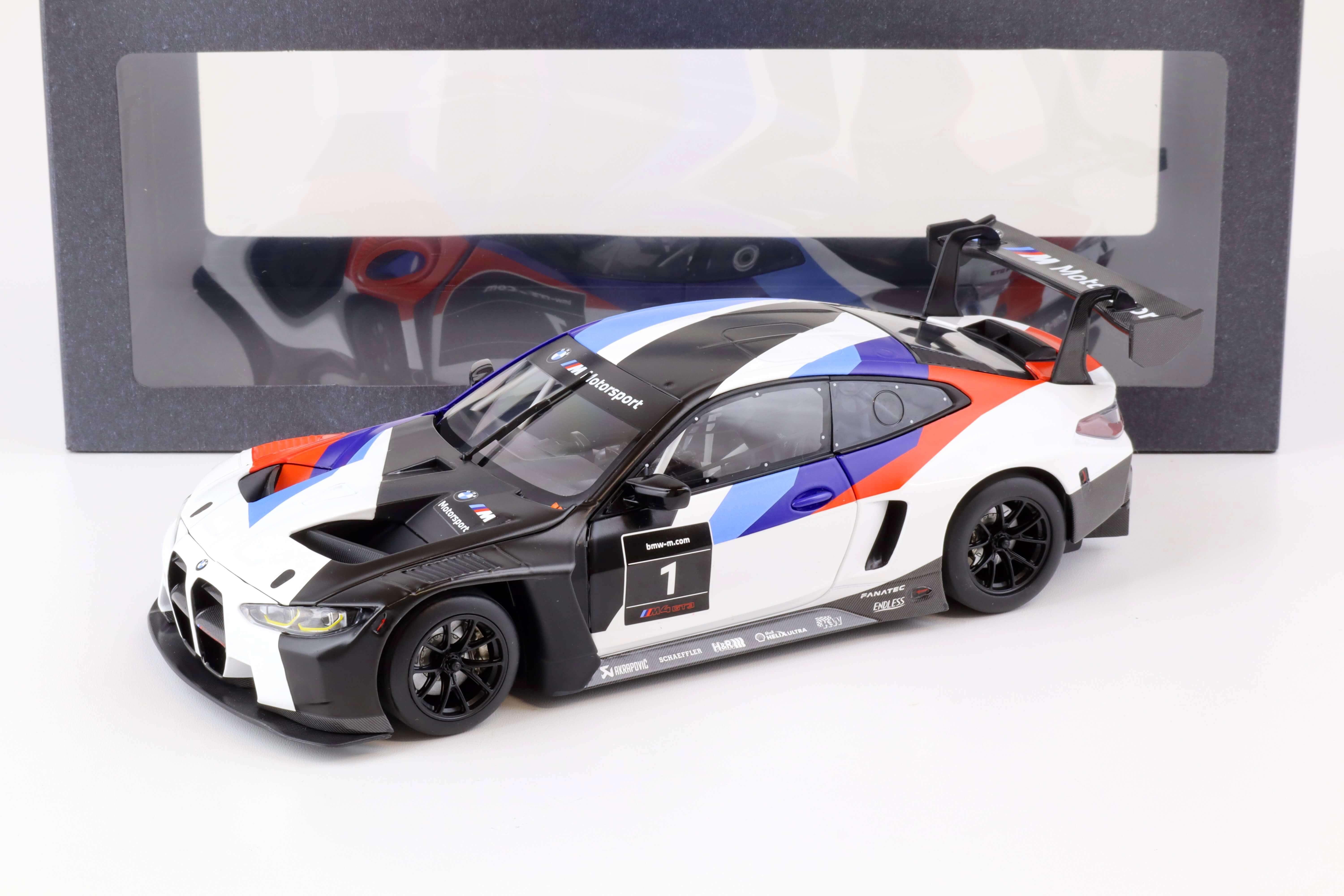 1:18 Minichamps BMW M4 GT3 Presentation 2021 #1 white/blue/red DEALER VERSION