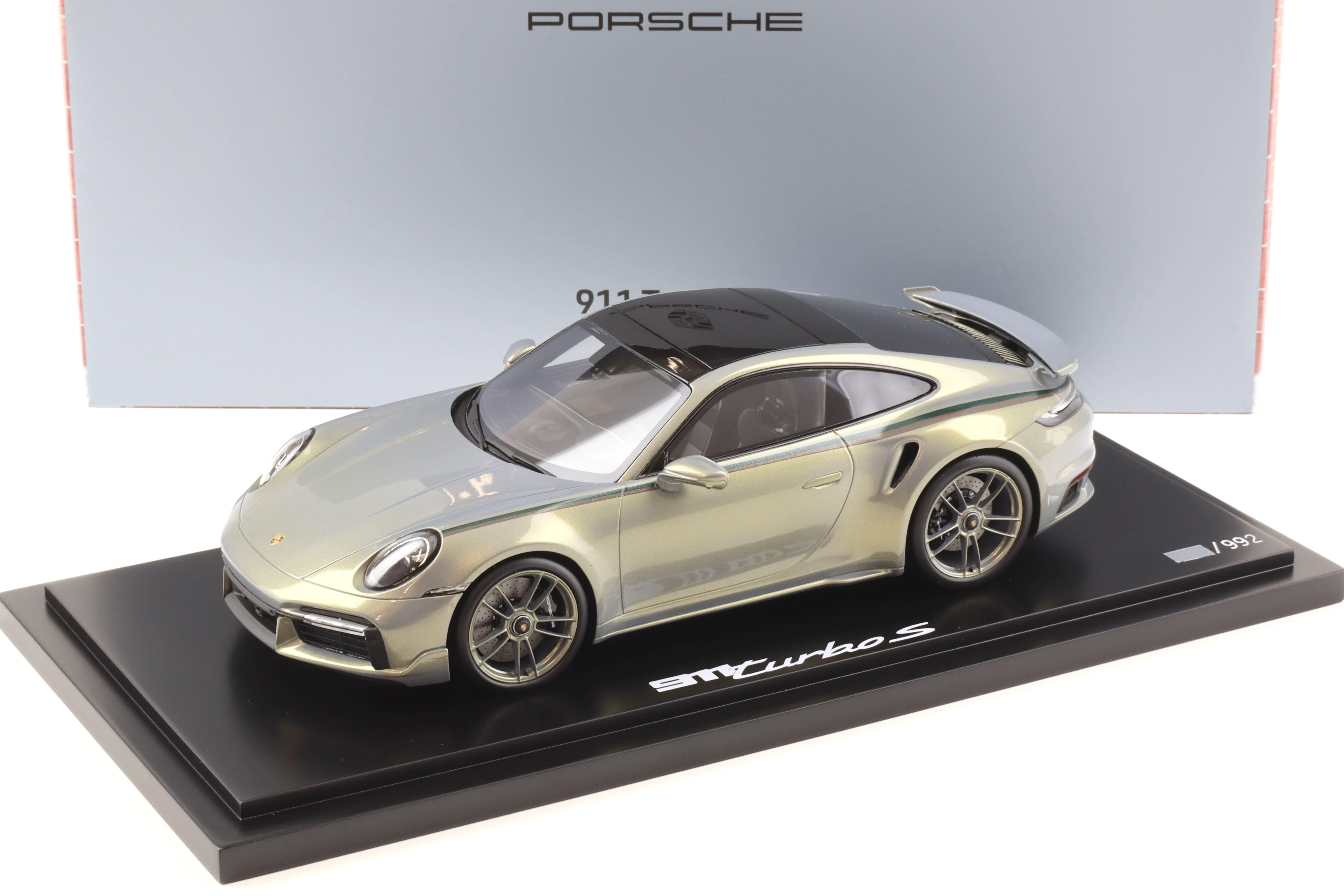 1:18 Spark Porsche 911 992 Turbo S Sonderwunsch Urban Bamboo Chromaflair WAP DEALER