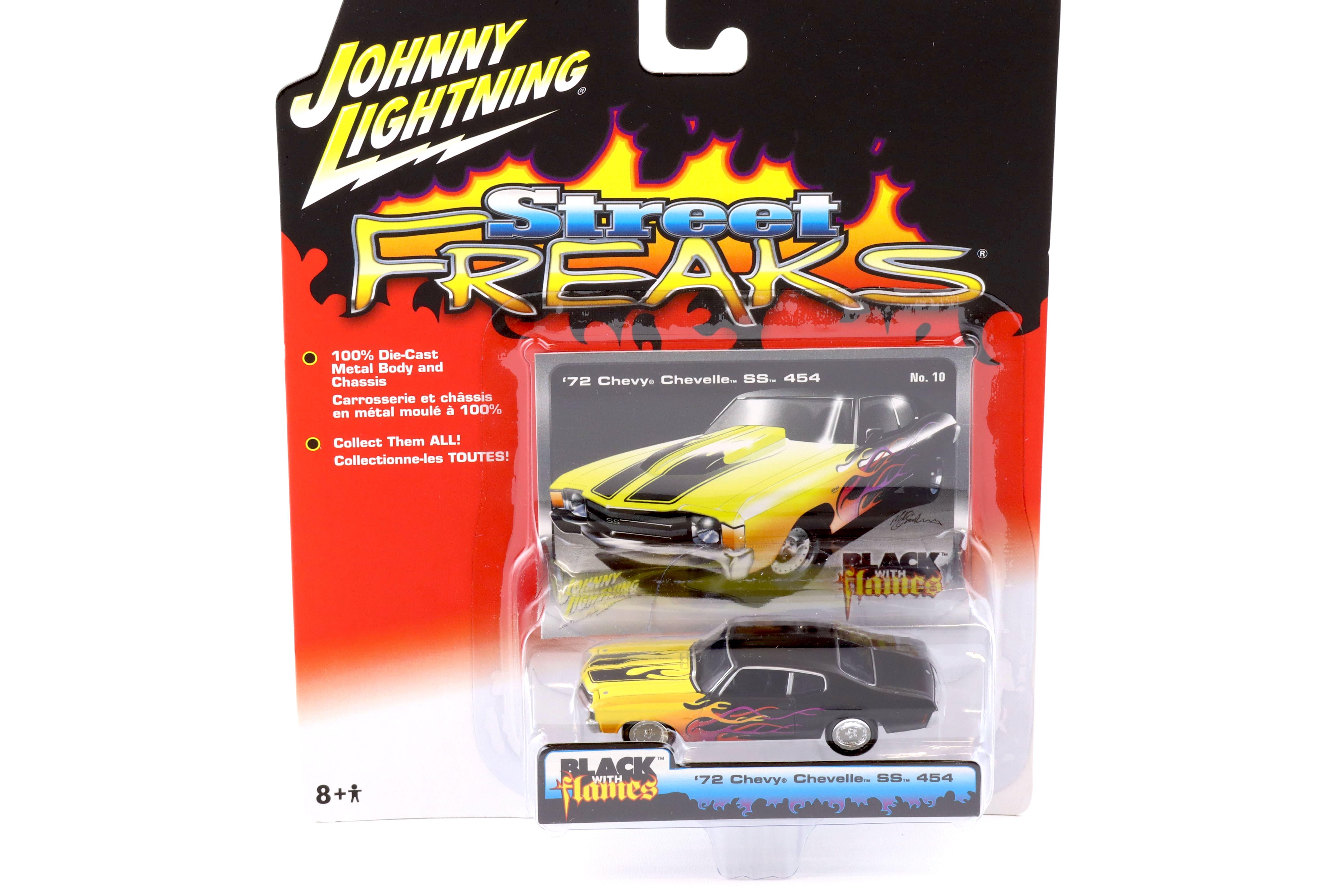 1:64 Johnny Lightning Street Freaks 50301B Black with Flames 1972 Chevy Chevelle SS 454