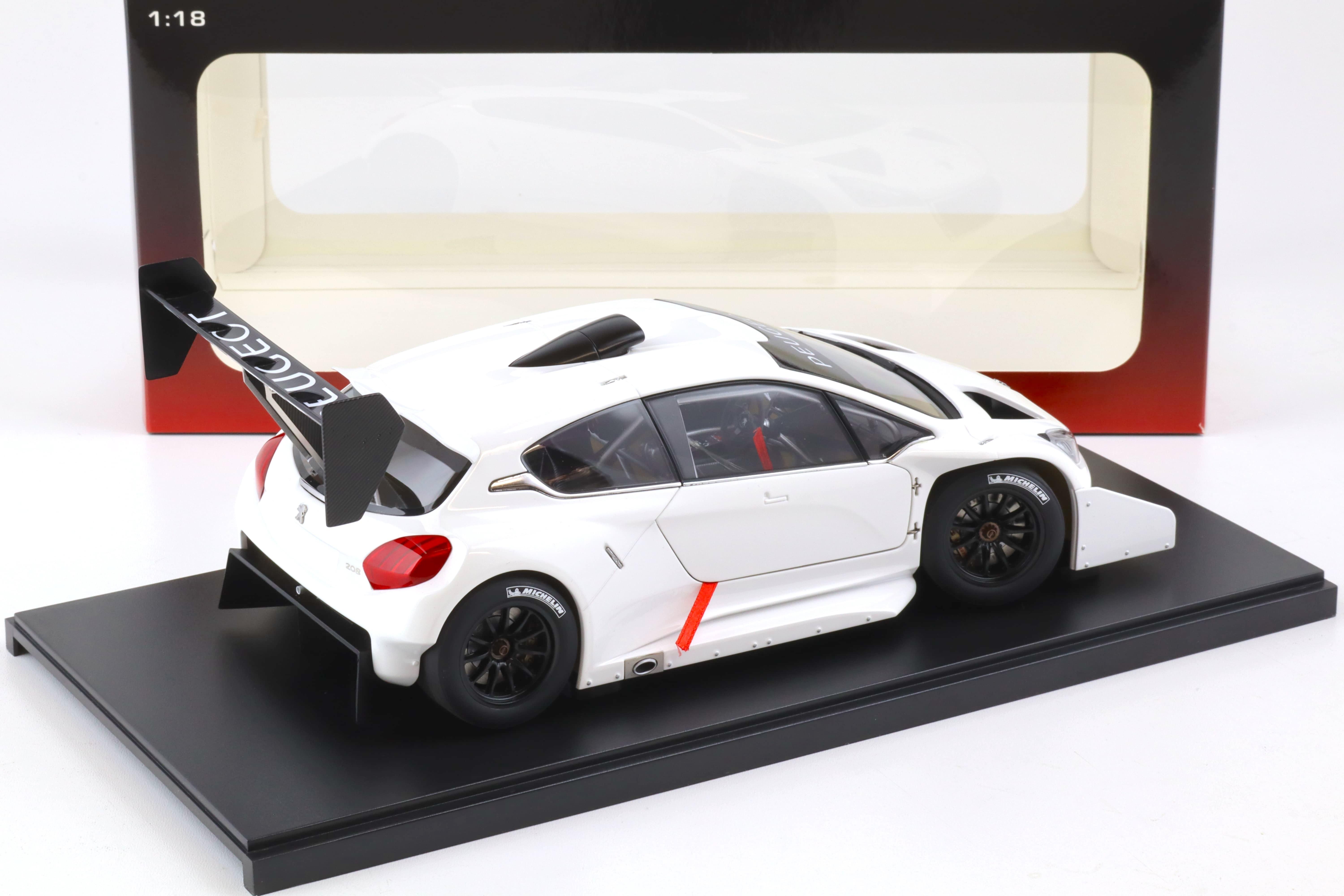 1:18 AUTOart Peugeot 208 T16 Pikes Peak Race Car 2013 Plain Color Version white