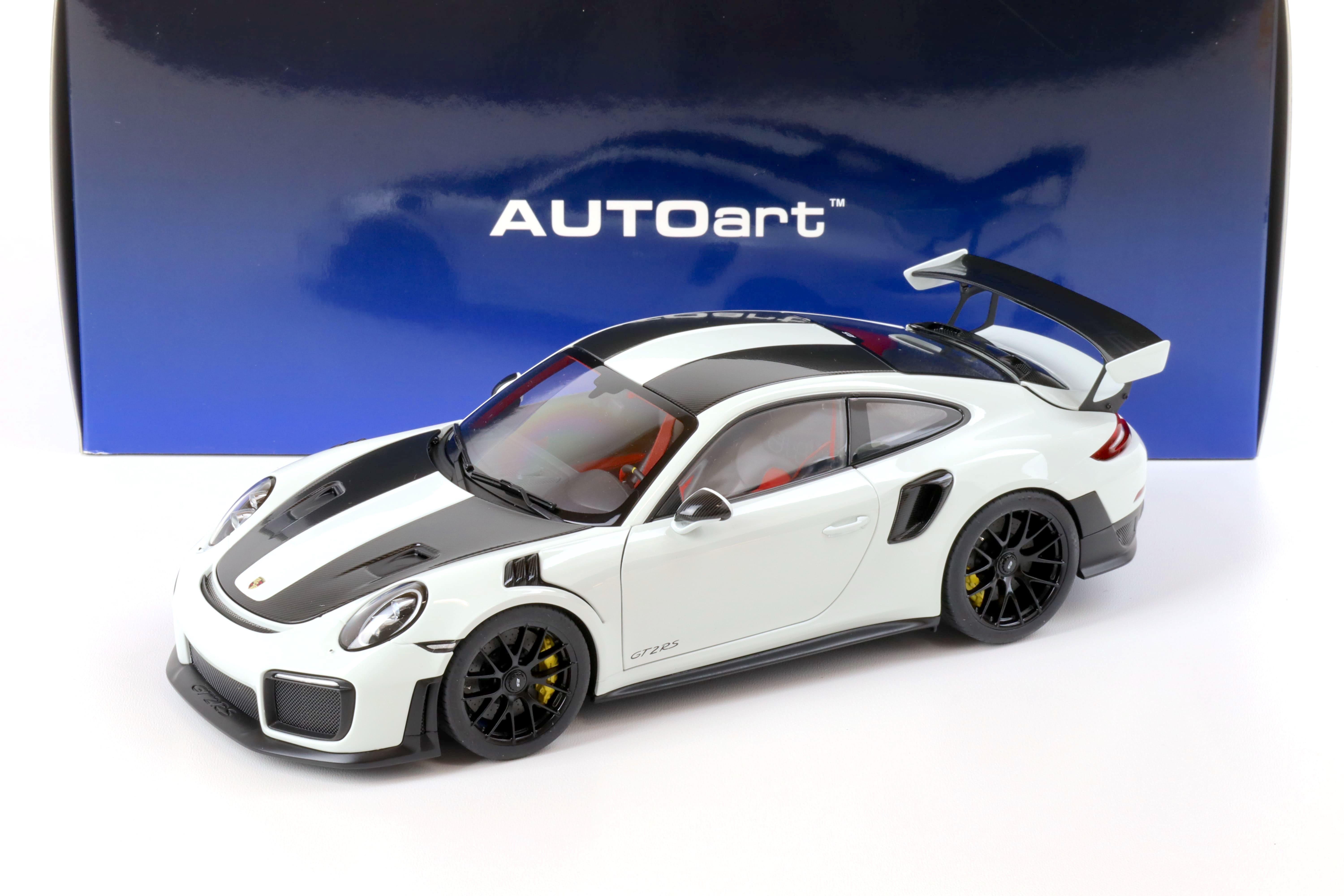 1:18 AUTOart Porsche 911 (991.2) GT2 RS 2017 Weissach Package white/ Magnesium alloy wheels