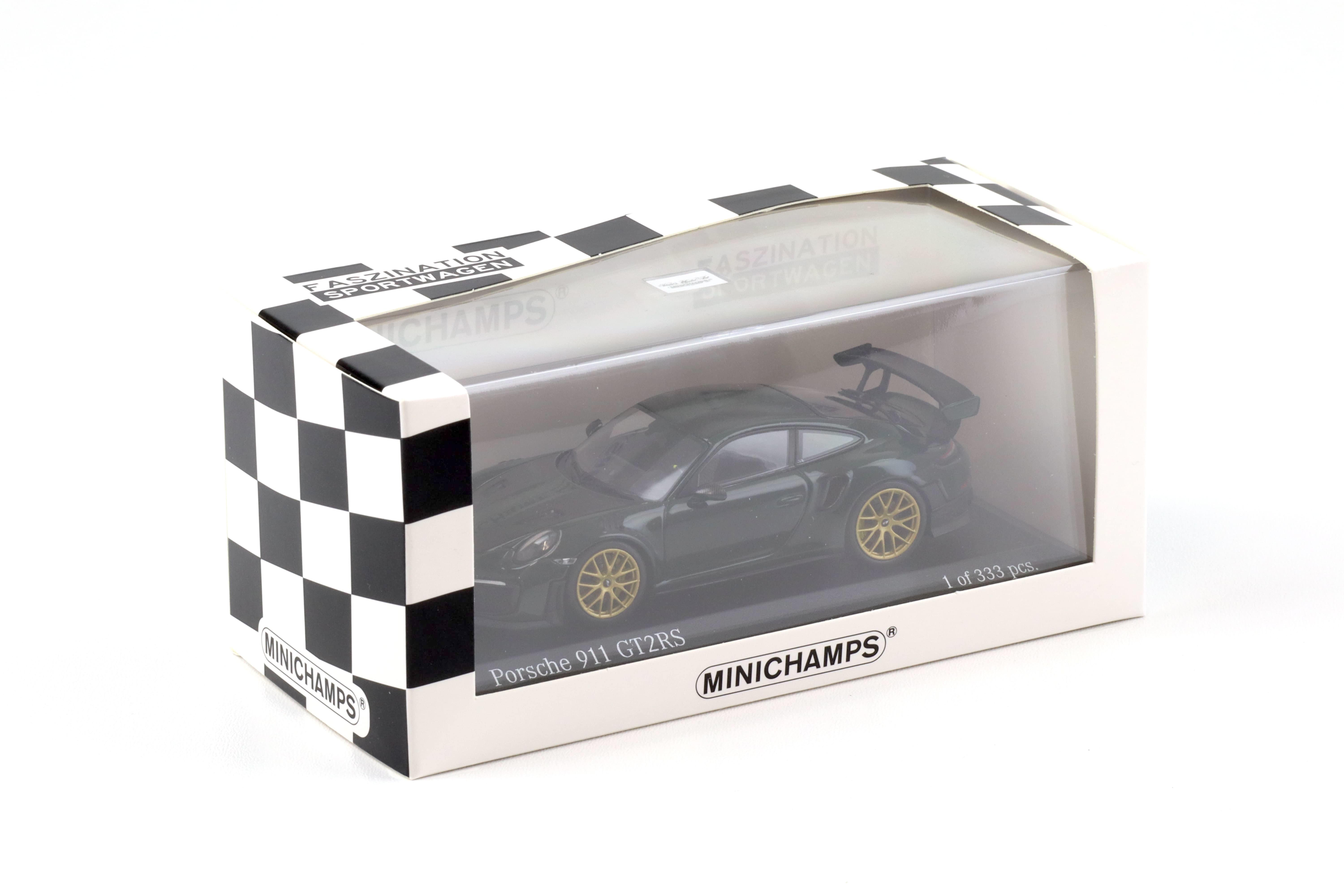 1:43 Minichamps Porsche 911 (991.II) GT2 RS British Racing green/ gold wheels